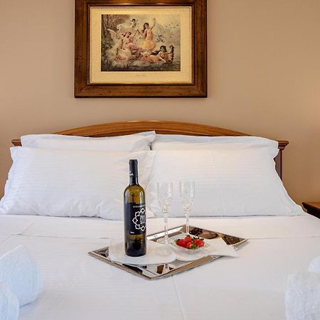 Villa The Palm, Beach & Airport Closeby - Pool Pórto Ráfti 외부 사진