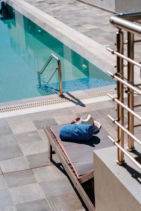 Villa The Palm, Beach & Airport Closeby - Pool Pórto Ráfti 외부 사진
